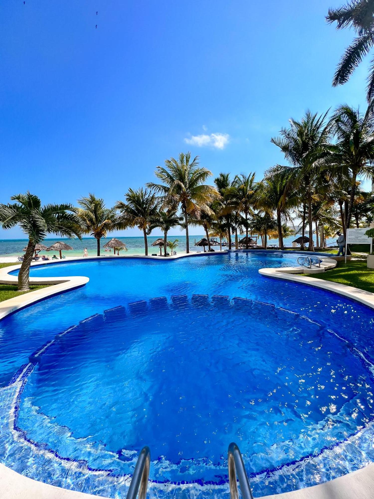 Bello Mar De Cancun, Beautiful 2Br 2Ba Condo Overlooking Beach Spectacular View! Exterior photo